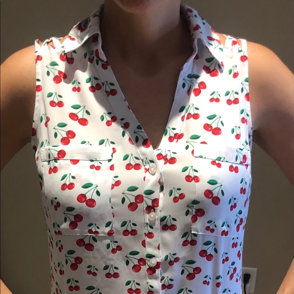 The express portofino shirt sleeveless small